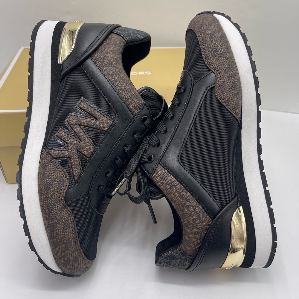 Michael Kors MADDY TRAINER MK SIG SM/MK PATCH
49F1MAFS1B Athletic Sneakers
Brown - Picture 12 of 16